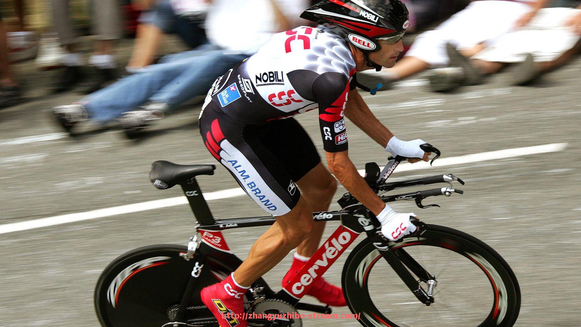 章鱼直播-篮球裁判规则在不同级别联赛中的判罚标准差异对比研究